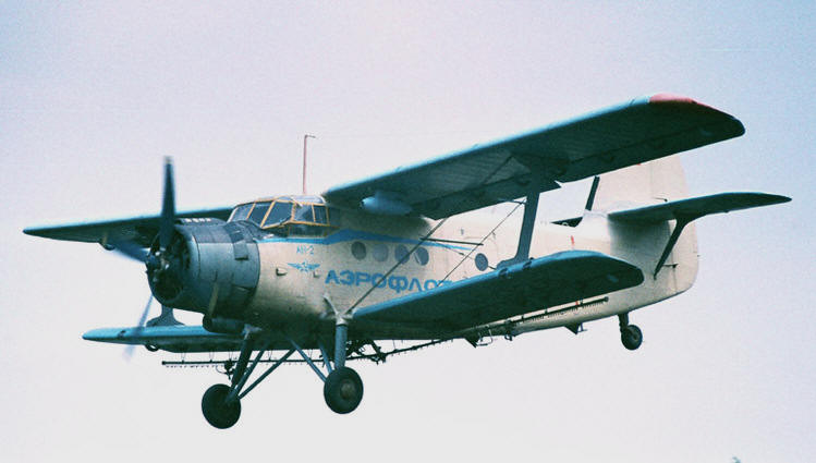 самолет АН-2