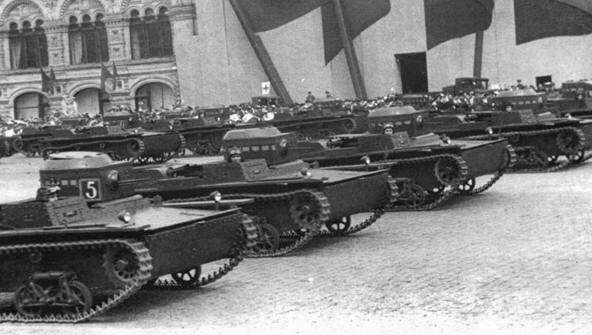 Т-38 на параде