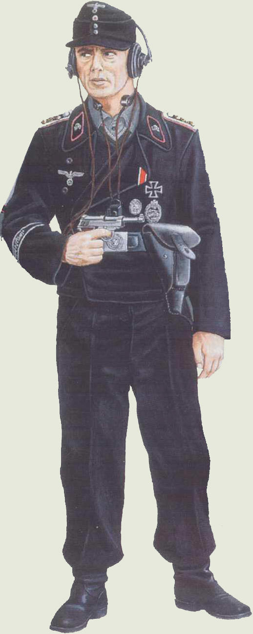 Фельдфебель из танкового полка дивизии «Великая Германия» с пистолетом Walther P38