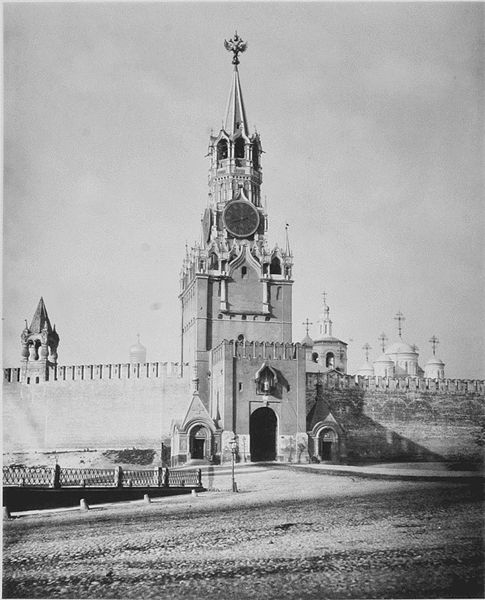 Спасская башня кремля в годы царской России