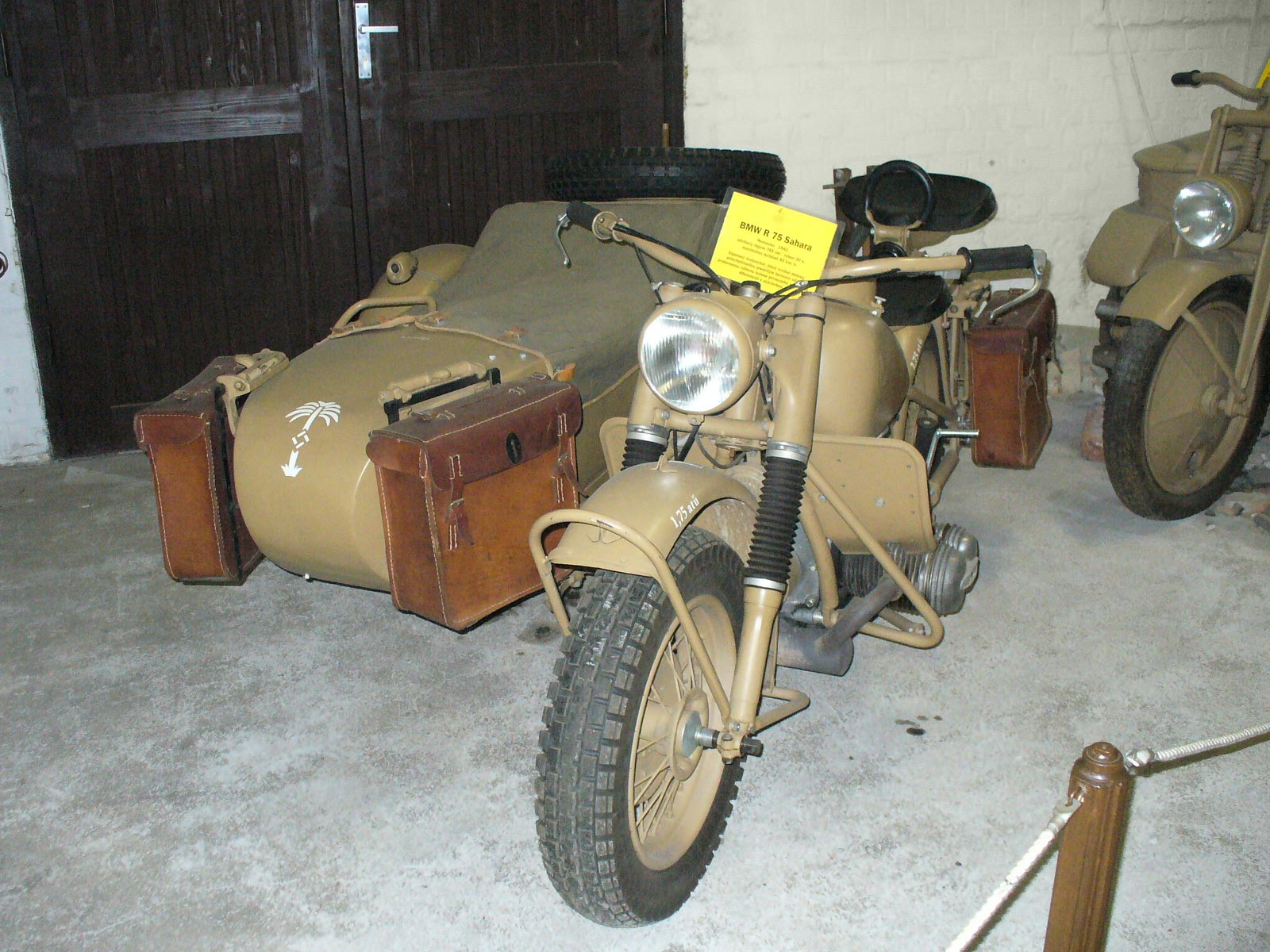 r-75-sahara